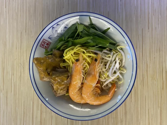 Homemade Pork Ribs Prawn Noodles 自制排骨虾面